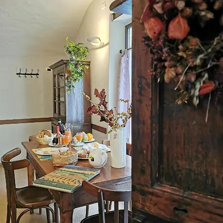 Torre Del Barbarossa Foresteria Bed & Breakfast *